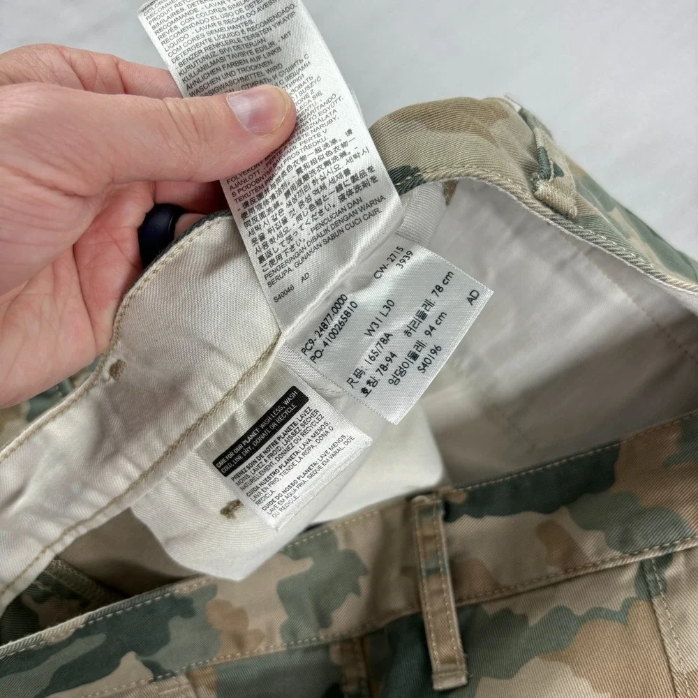 Levis Camo Cargo Pants Mens 31x30 Green Straight Leg Casual